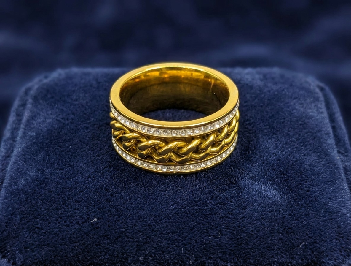 Luxury Gold Cuban Chain Ring with Zirconia Crystals - Image 2